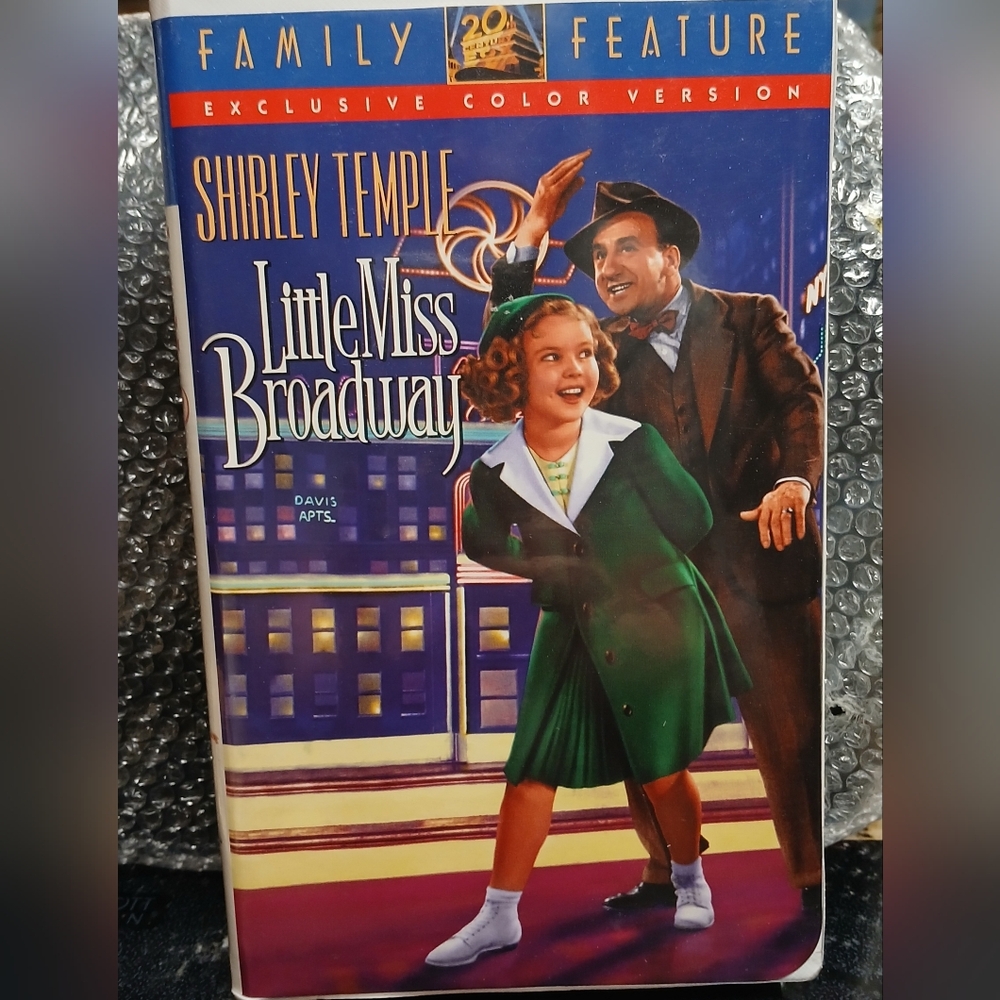Shirley Temple Little Miss Broadway VHS